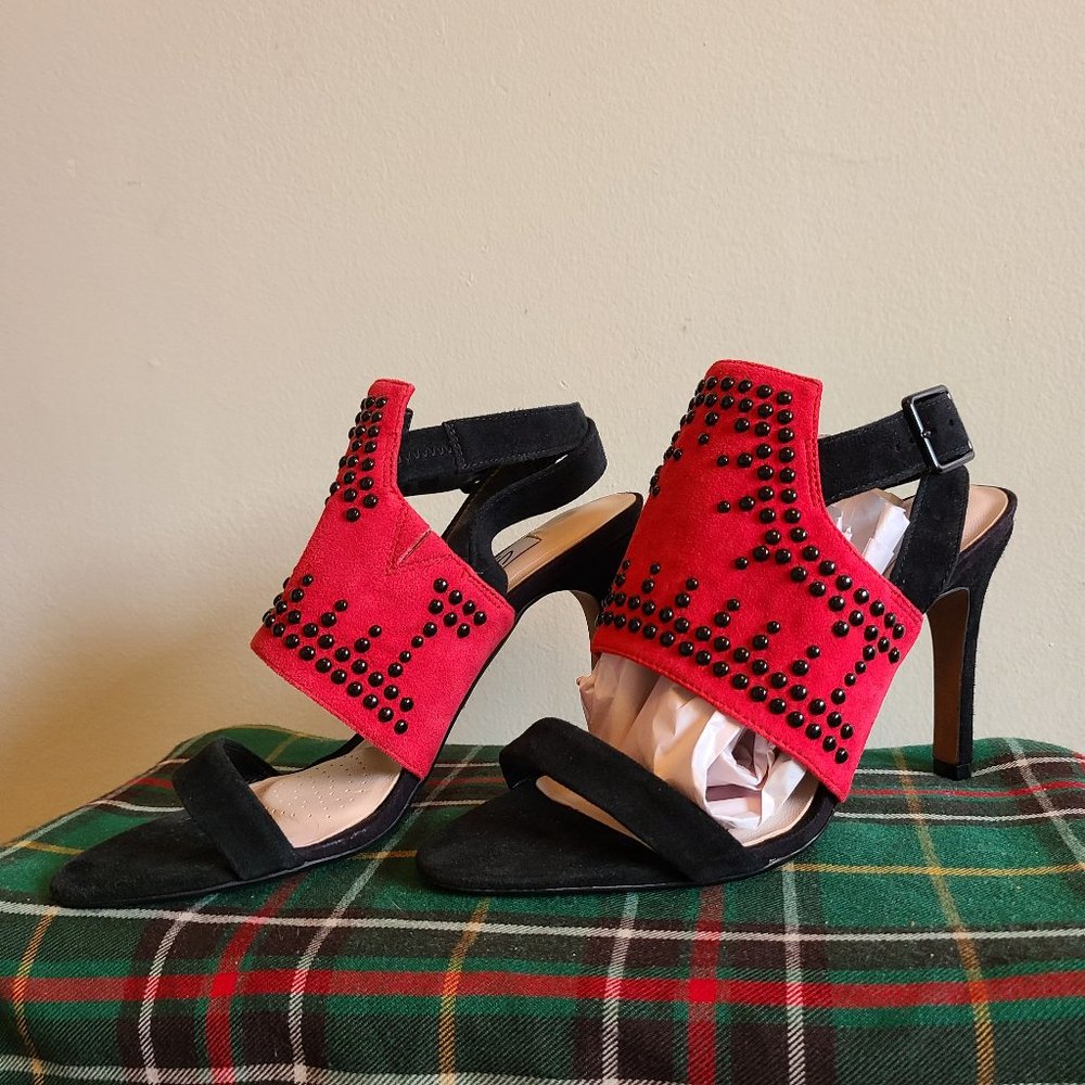 Clarks Shola Curtain Suede Sandals